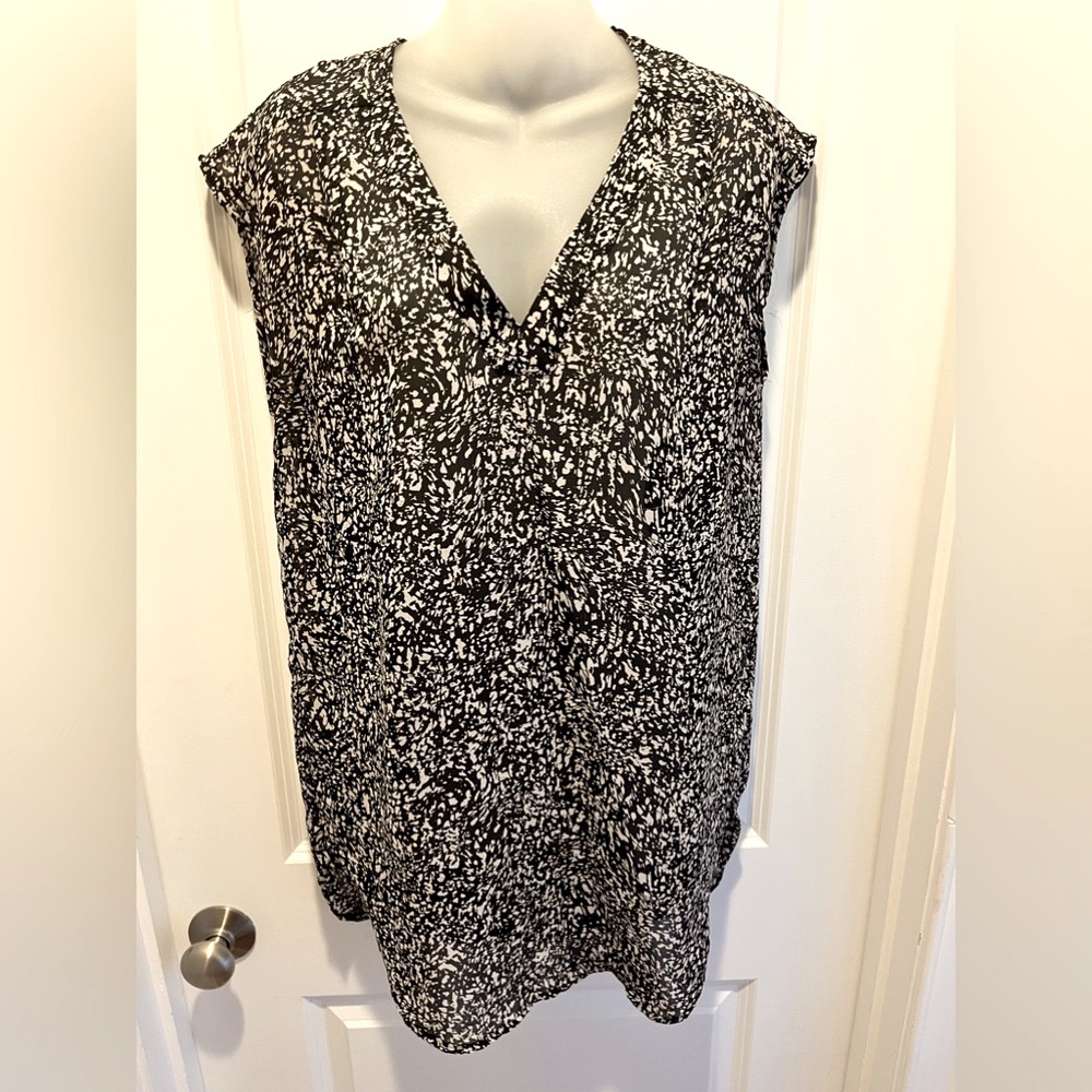 Black and white blouse